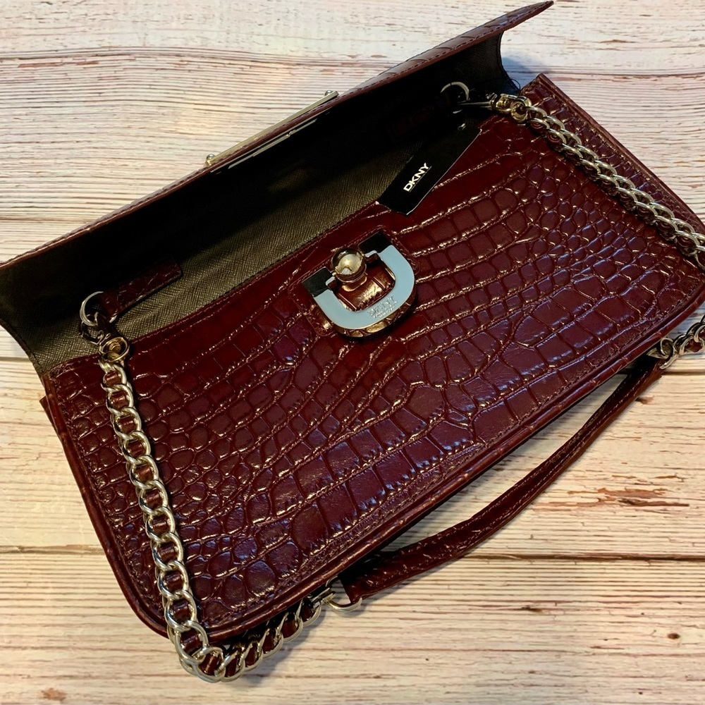 SOLD- Vintage Donna Karan DKNY oversized Clutch Purse with Chain Strap - Picture 4 of 12